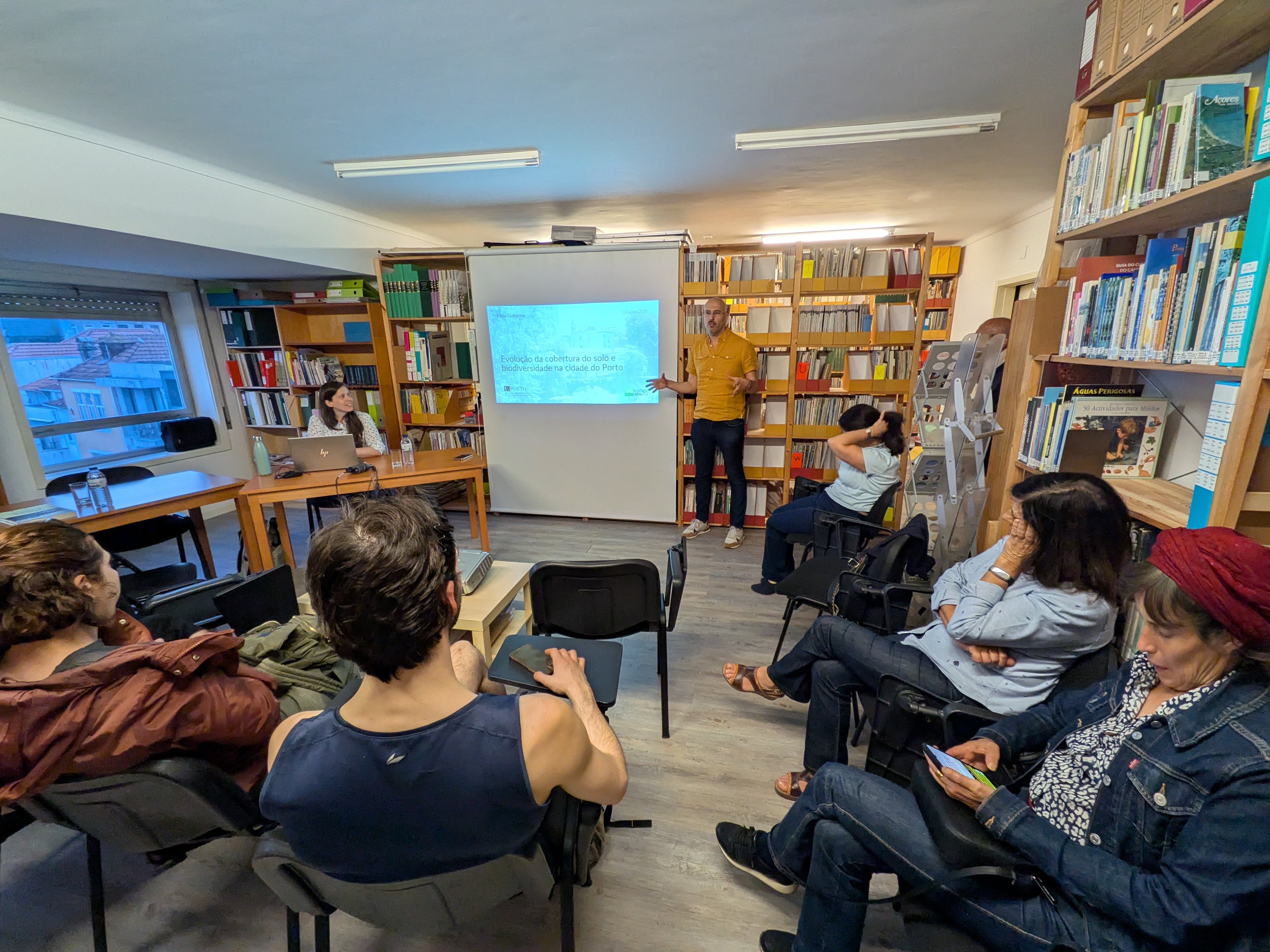 Apresentação com projecção durante a sessão